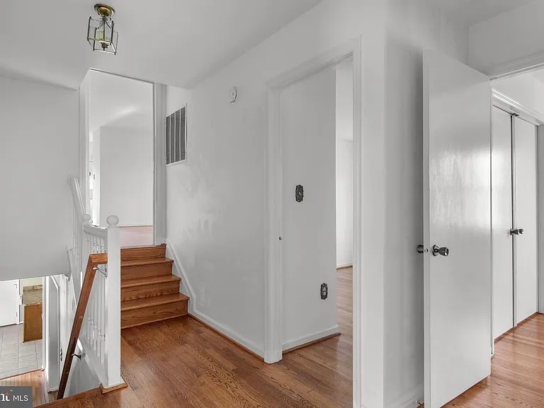 2798 Alton Hotel Ct — Photo 15