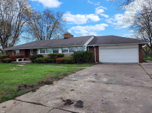 26280 21 Mile Rd, Chesterfield, MI 48051