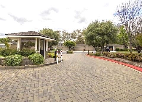 2nd image of 1122 Silver Oak Ct