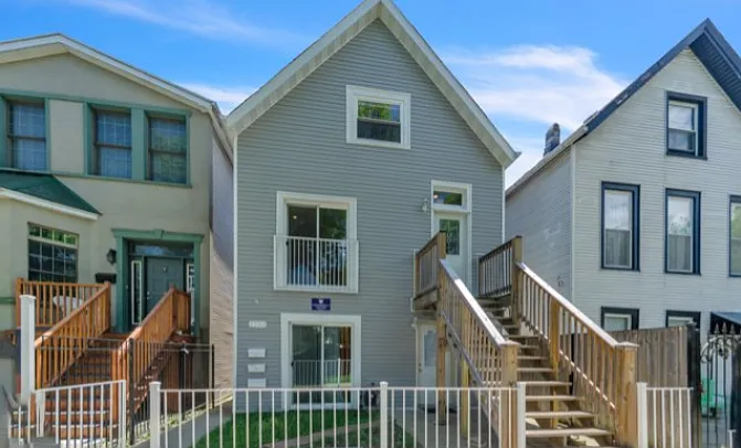 1753 W Newport Ave #2 — Photo 1
