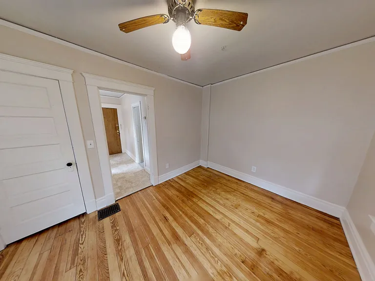 226 Packard St — Photo 3