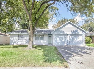 2912 Burke Rd, Pasadena, TX 77502