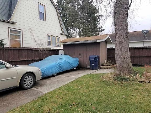 4th image of 610 Litchfield St