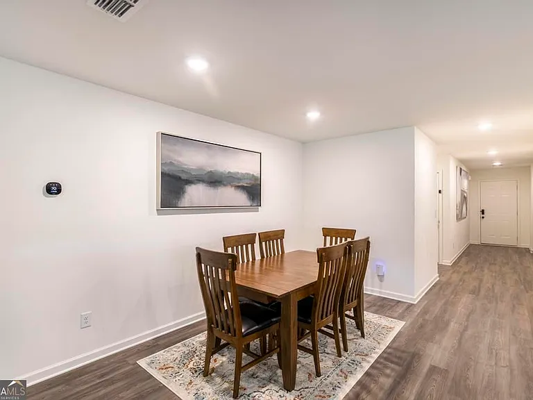 182 Lochwolde Dr — Photo 12