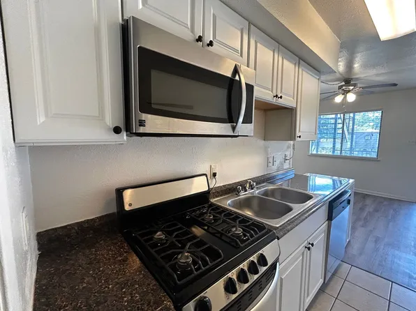 1010 W 23rd St, Austin, TX