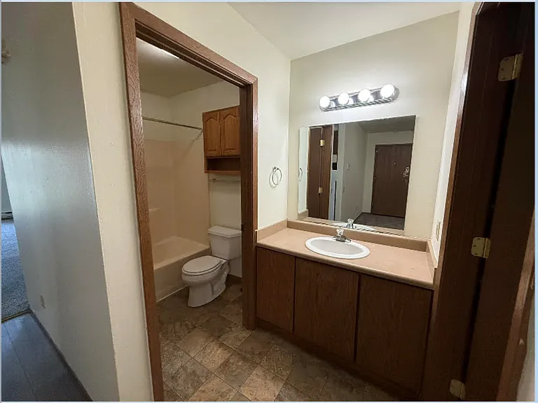 2222 Independence Ln #18 — Photo 8