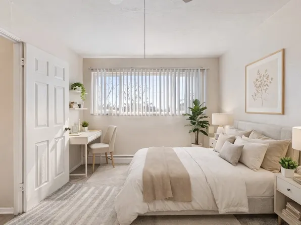 1422 Macon St Suite 4, Aurora, CO 80010