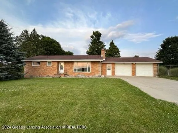 15695 Wacousta Rd, Grand Ledge, MI 48837