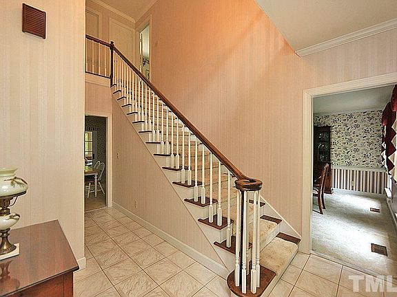 3rd image of 505 Linden Ct