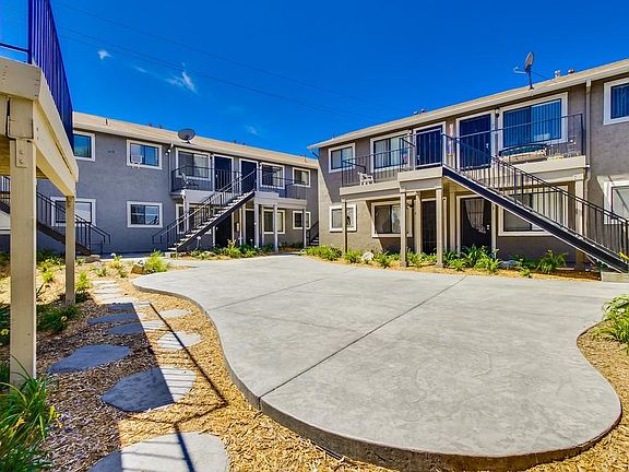 4th image of 487 S Meadowbrook Dr Unit 6
