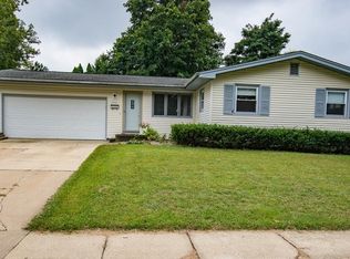 5051 1st Ave SW, Cedar Rapids, IA 52405