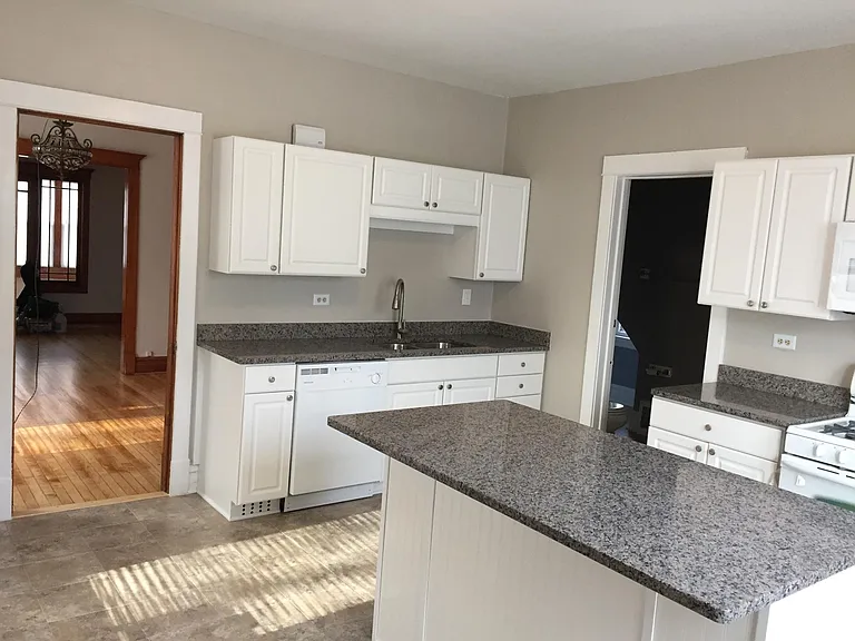 245 N Hale St #1 — Photo 31