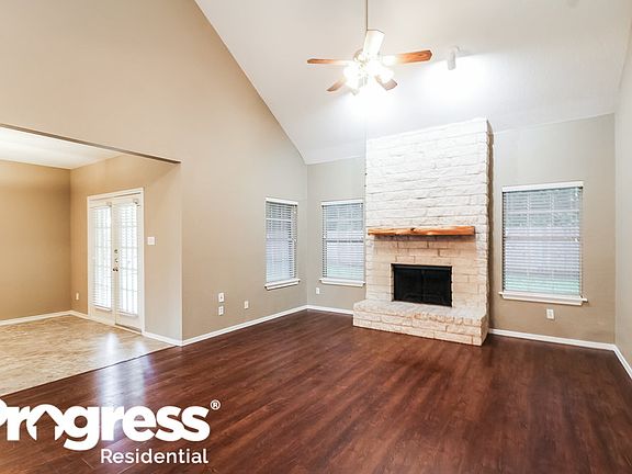 3rd image of 7310 Heritage Oaks Ct