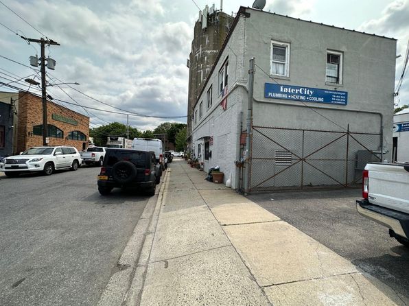 22 Van Buren Ave Floor 2