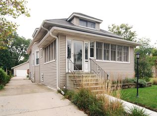 197 E Quincy St, Riverside, IL 60546