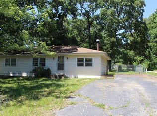 1181 Old County Farm Rd, Union, MO 63084
