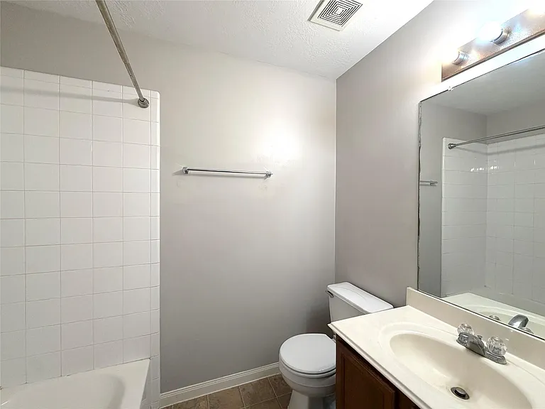 6415 Mountain Pines Ln — Photo 21