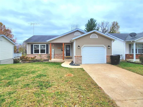 1220 W 8th St, Washington, MO 63090