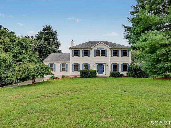 52 Tram Drive, Oxford, CT 06478