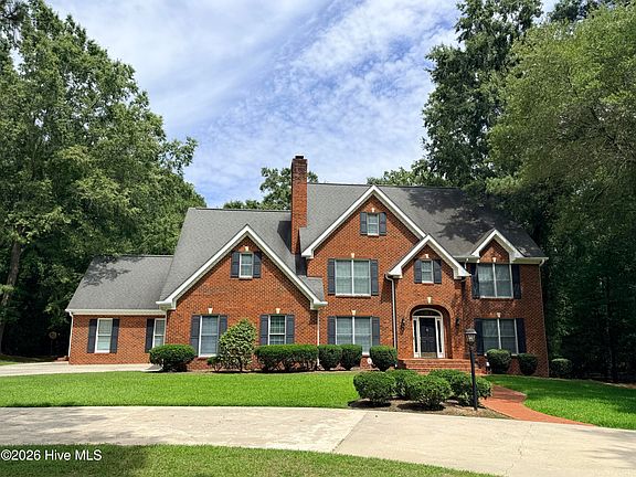 3rd image of 105 Falkirk Lane