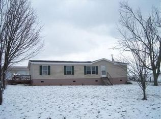 1270 Pollys Bend Rd, Lancaster, KY 40444