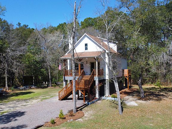 2nd image of 695 Kit Hall Rd