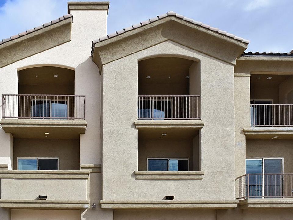 1st image of 201 S Stone Ave Unit 203