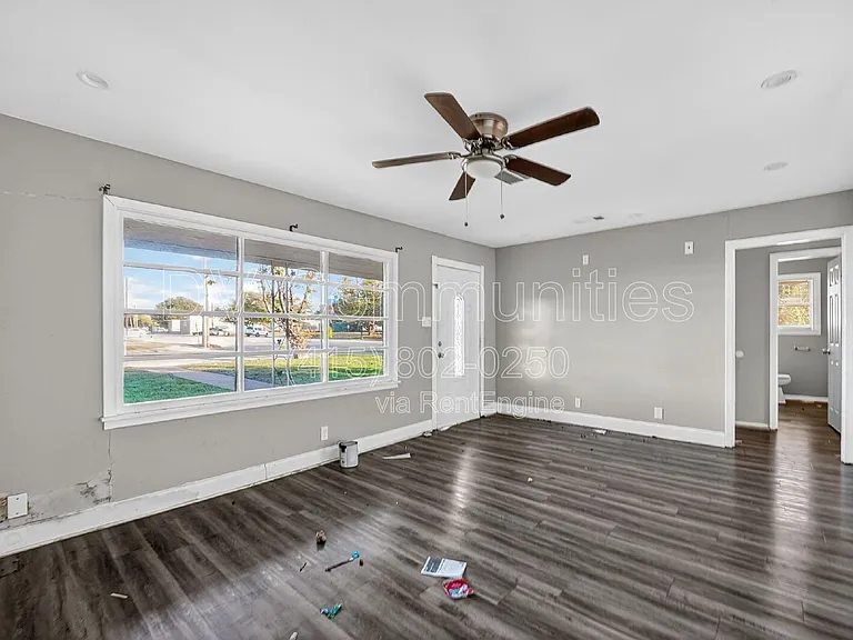 3901 Dakota Trl — Photo 5