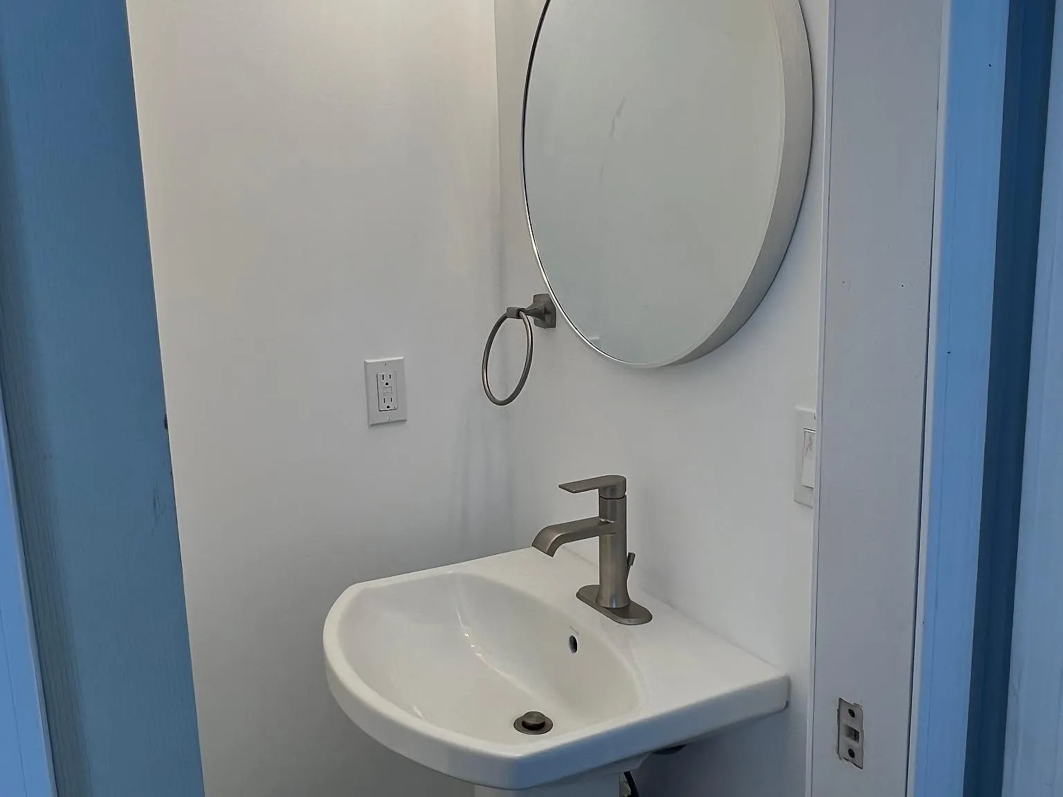 1007 Mill St — Photo 2