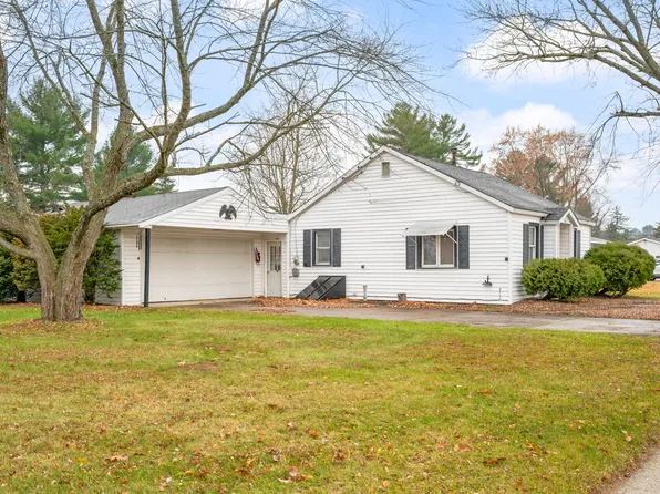 1101 Chestnut St, Cadillac, MI 49601