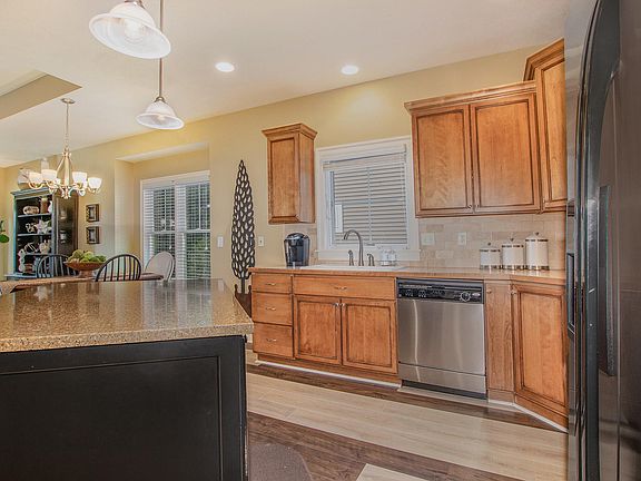 4th image of 14156 Georgian Bay Dr
