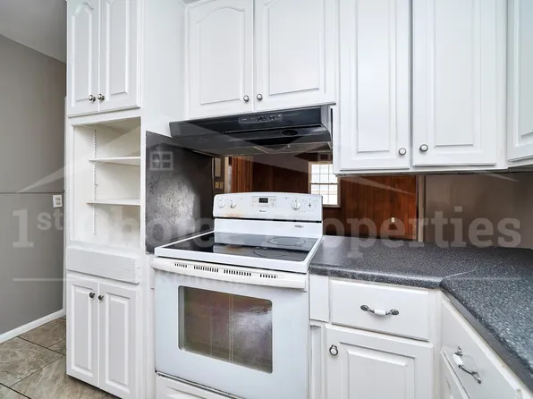 305 Rose Hill Rd, Birmingham, AL 35214