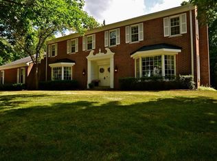 489 Pinewoods Dr, North Barrington, IL