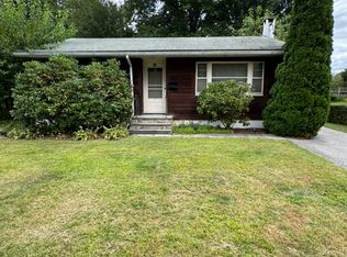 35 Violet Pl, Rhinebeck, NY 12572
