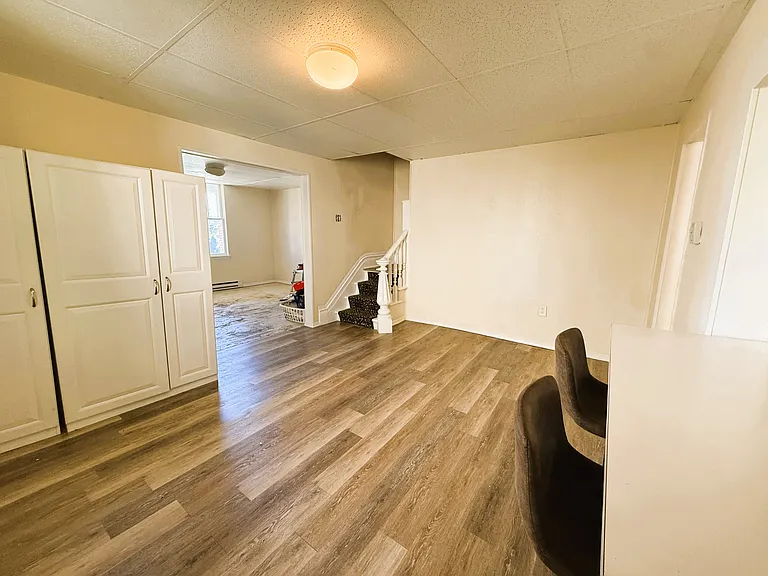 324-326 Eicher Ave #324 — Photo 6