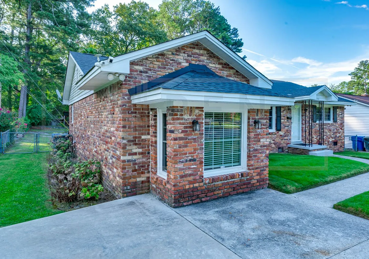 Home Available in Forest Acres — Photo 3