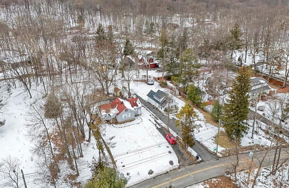 1st image of 371 Buena Vista Road