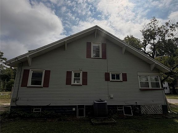 4th image of 908 Palmyra Rd SW