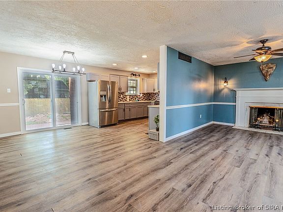 4th image of 1306 Blackwood Court