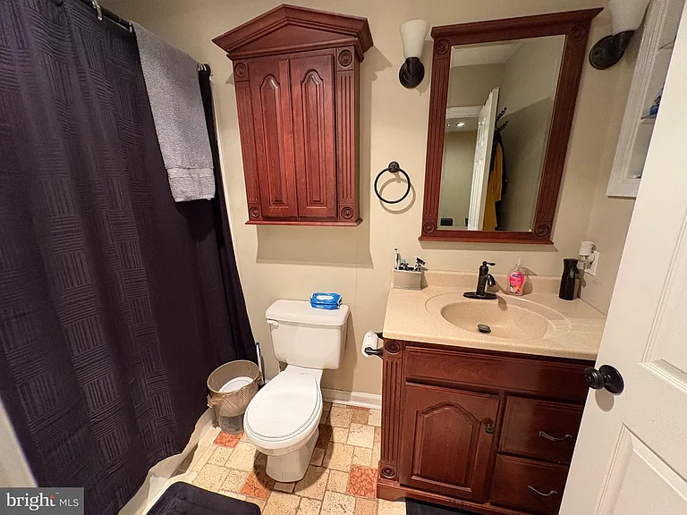 394 Croshaw Rd #A — Photo 5