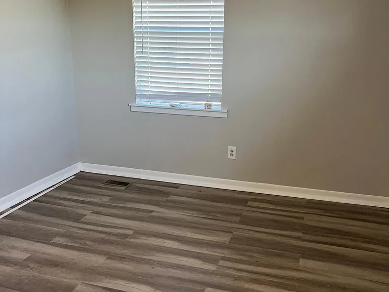 927 Chinchona Dr — Photo 15