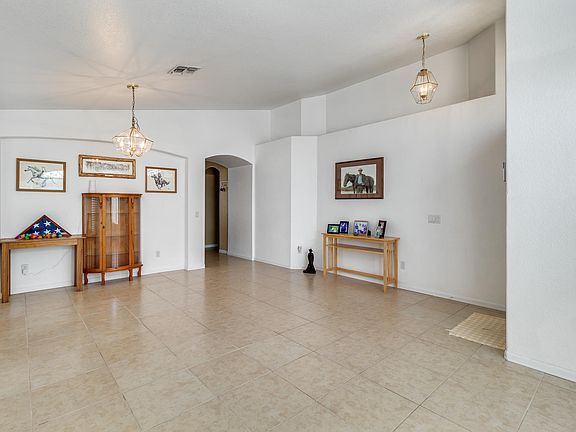 5th image of 2228 E Wescott Dr