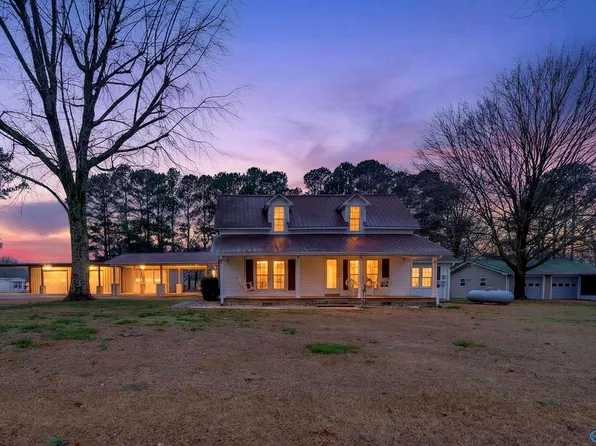 744 Loveless Rd, Hazel Green, AL 35750