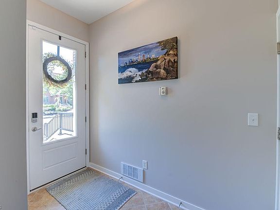 3rd image of 310 Halstead Ln