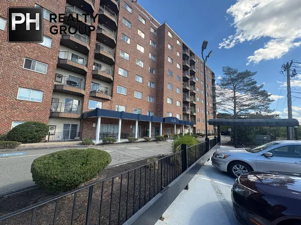 230 Willard St Unit 203, Quincy, MA 02169