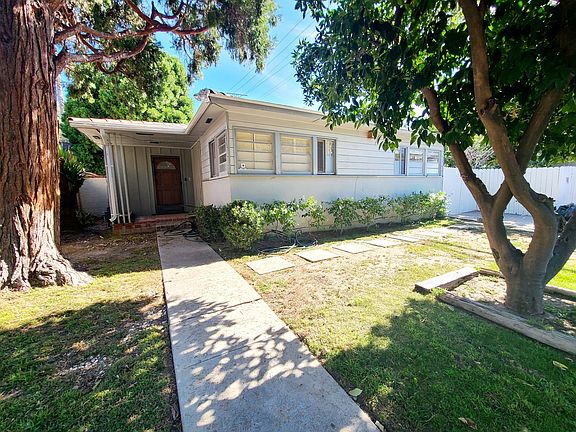 3rd image of 21918 Celes St