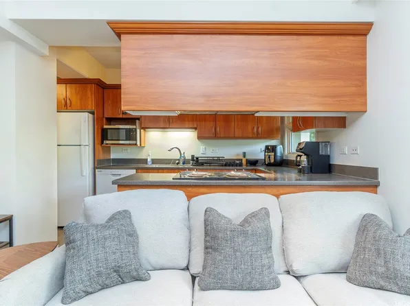 21 Craigside Pl APT 1E, Honolulu, HI 96817