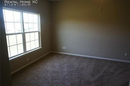 5th image of 2112 N 114th St