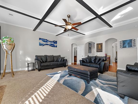 5th image of 434 Crescent River Rd