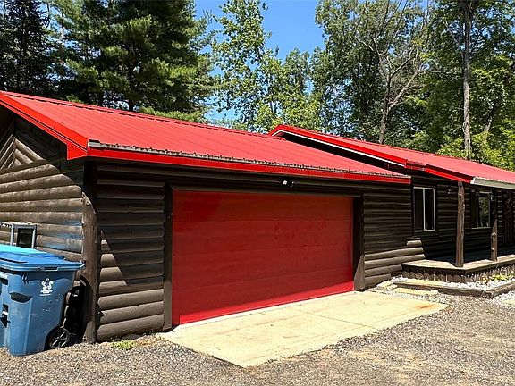 2nd image of 3101 Hazel Rd